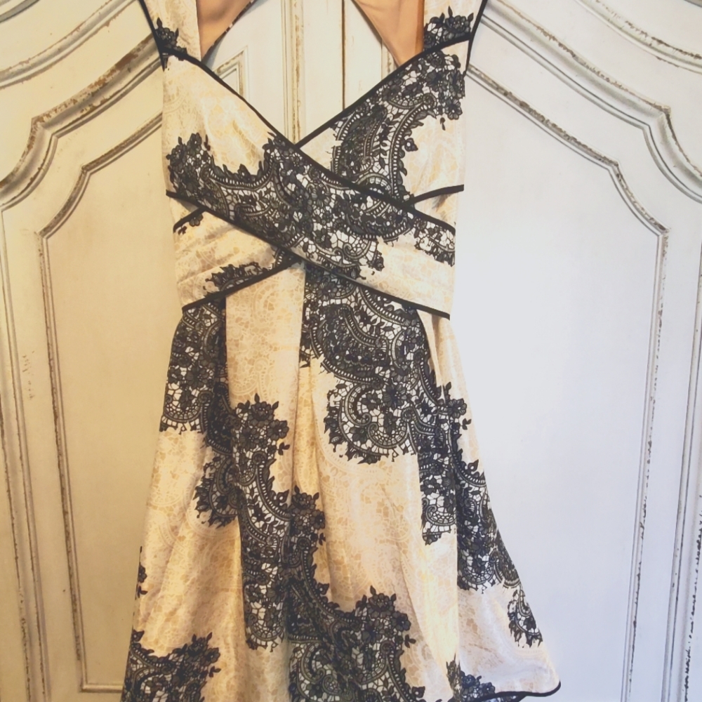 Jessica Simpson dress